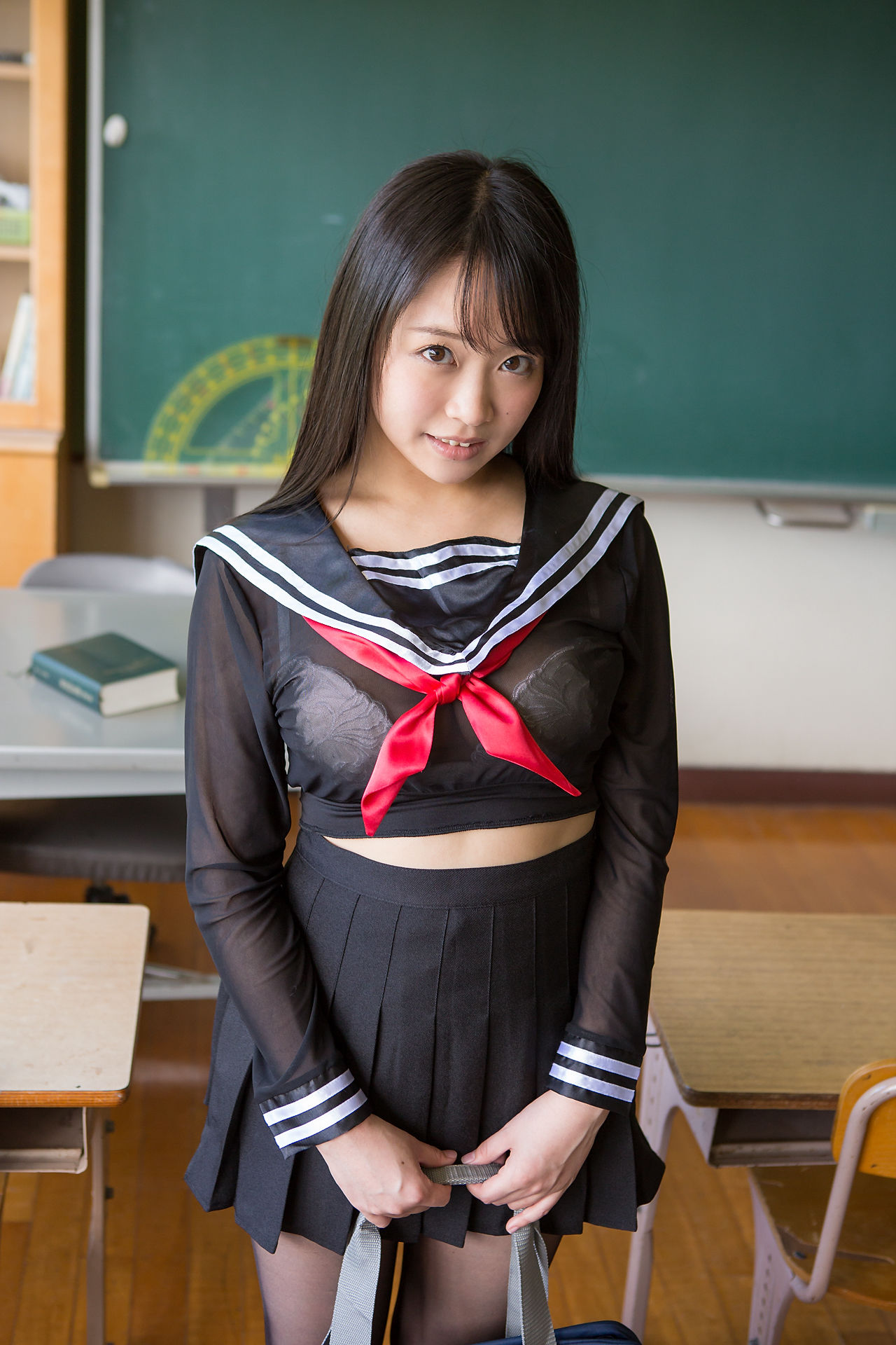 优美 第1页 No.ec3c55